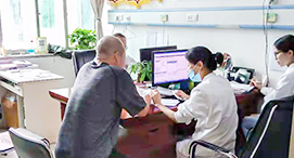 患者送锦旗图
